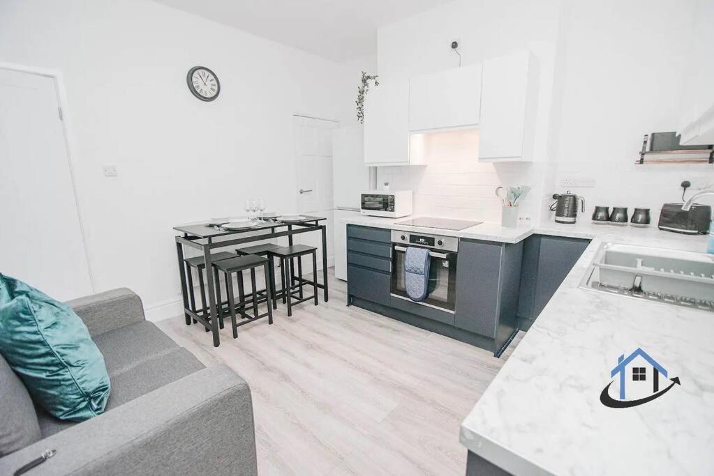 Villa Balby Casa Nr Doncaster Racecourse King Beds Street Parking Exterior foto